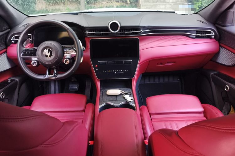 Used Maserati Grecale 2023 2.0T GT Center Console