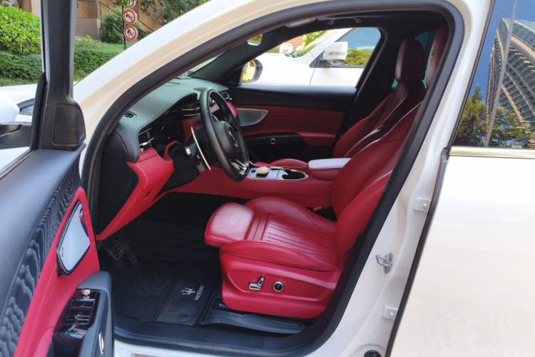 Used Maserati Grecale 2023 2.0T GT Driver Seat