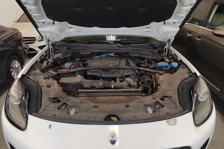 Used Maserati Grecale 2023 2.0T GT Engine Bay