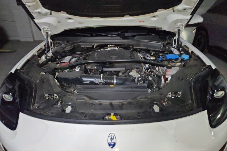 Used Maserati Grecale 2023 2.0T GT Engine Bay