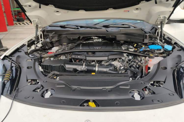 Used Maserati Grecale 2023 2.0T GT Engine Bay