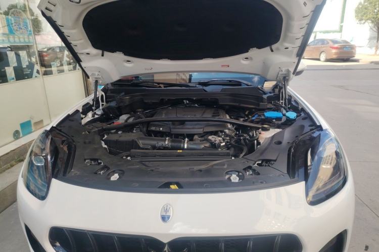 Used Maserati Grecale 2023 2.0T GT Engine Bay