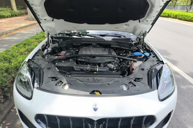 Used Maserati Grecale 2023 2.0T GT Engine Bay