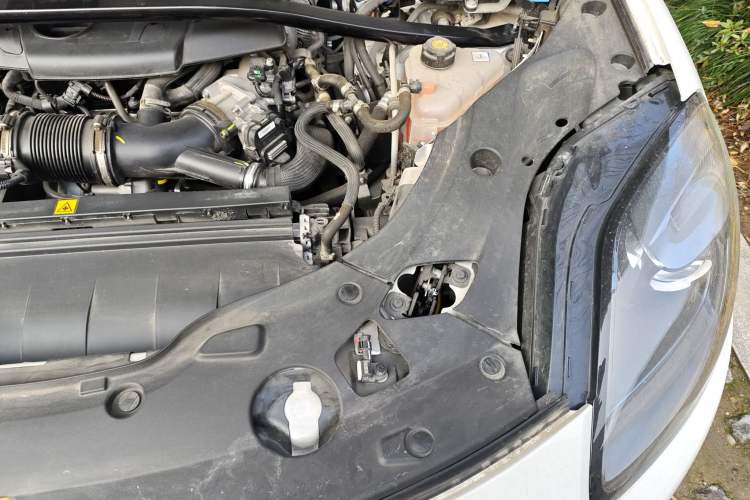 Used Maserati Grecale 2023 2.0T GT Engine Bay Left