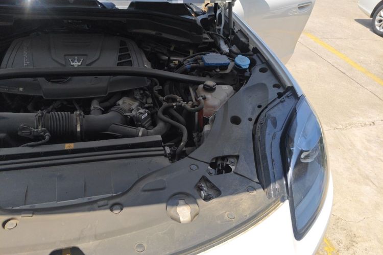 Used Maserati Grecale 2023 2.0T GT Engine Bay Left