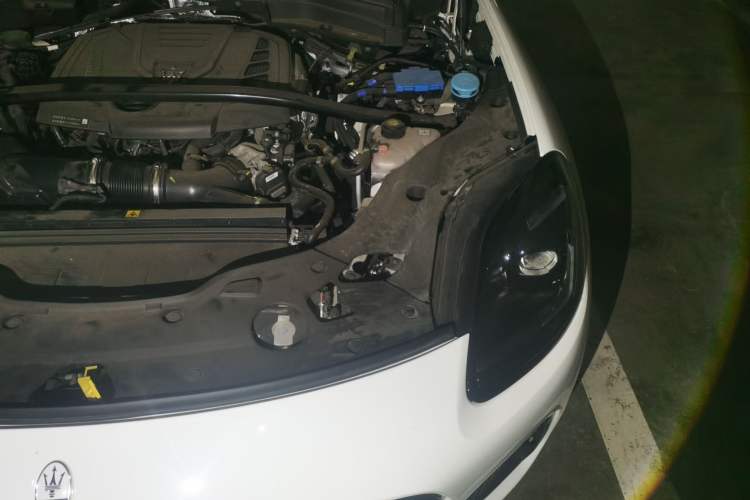Used Maserati Grecale 2023 2.0T GT Engine Bay Left