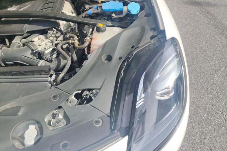 Used Maserati Grecale 2023 2.0T GT Engine Bay Left