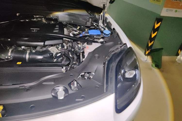 Used Maserati Grecale 2023 2.0T GT Engine Bay Left
