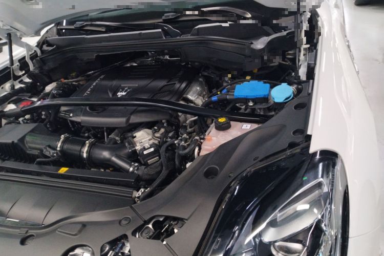 Used Maserati Grecale 2023 2.0T GT Engine Bay Left