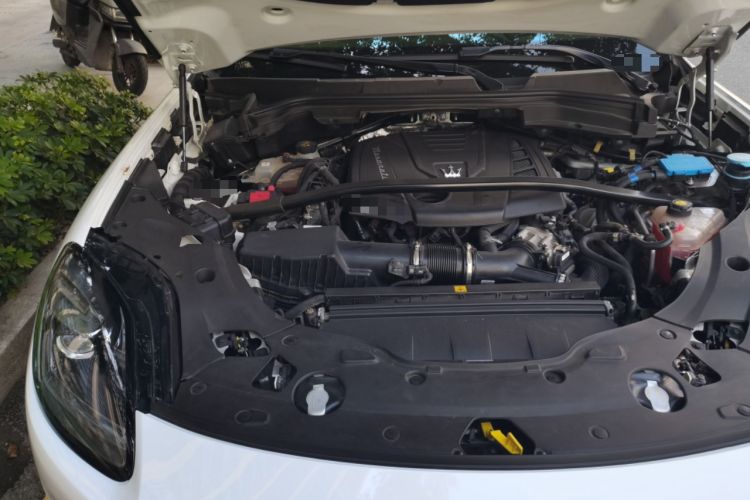 Used Maserati Grecale 2023 2.0T GT Engine Bay Right