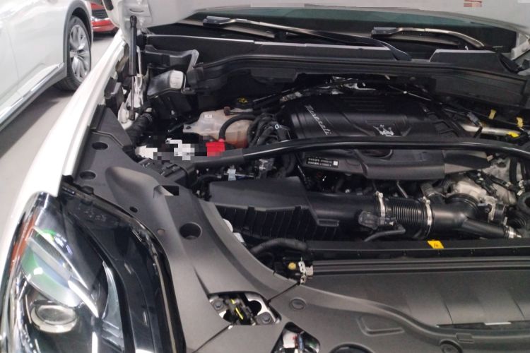 Used Maserati Grecale 2023 2.0T GT Engine Bay Right