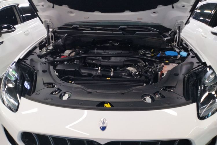 Used Maserati Grecale 2023 2.0T GT Engine Bay