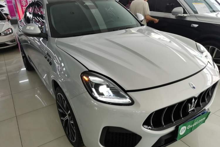 Used Maserati Grecale 2023 2.0T GT Front Right 45 Deg