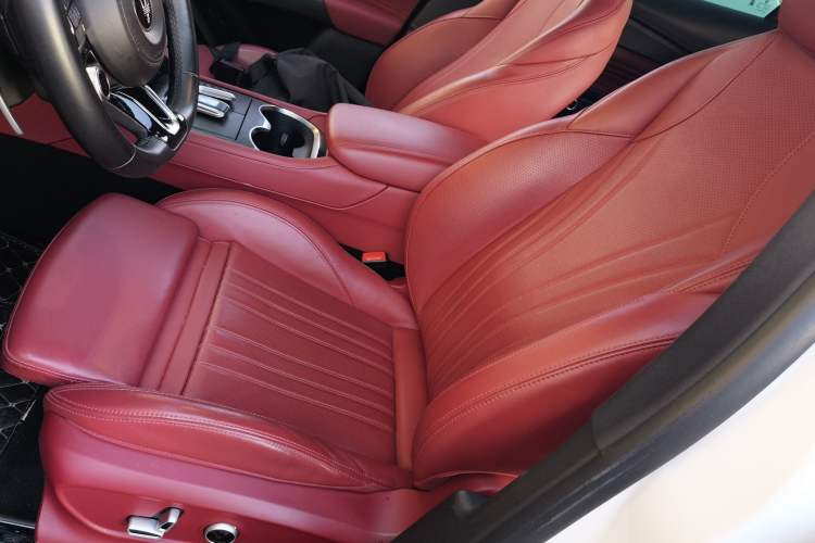 Used Maserati Grecale 2023 2.0T GT Left Front Seat
