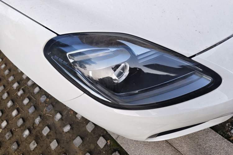 Used Maserati Grecale 2023 2.0T GT Right Front Headlight