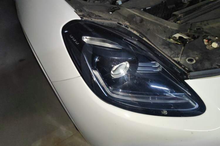 Used Maserati Grecale 2023 2.0T GT Right Front Headlight