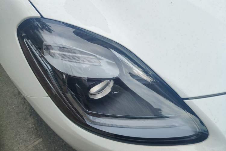 Used Maserati Grecale 2023 2.0T GT Right Front Headlight