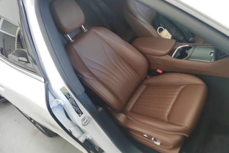Used Maserati Grecale 2023 2.0T GT Right Front Seat