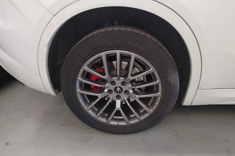 Used Maserati Grecale 2023 2.0T GT Right Rear Wheel Hub