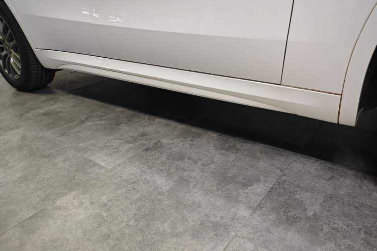 Used Maserati Grecale 2023 2.0T GT Right Side Sill