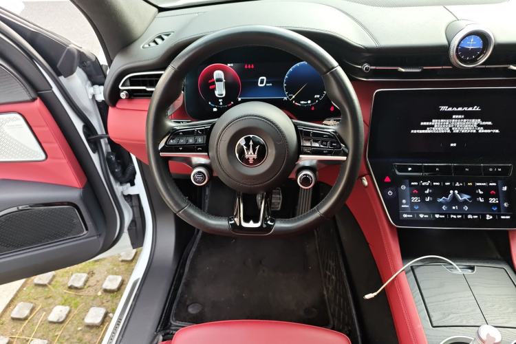 Used Maserati Grecale 2023 2.0T GT Steering Wheel
