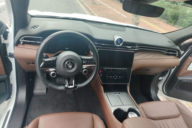 Used Maserati Grecale 2023 2.0T GT Steering Wheel
