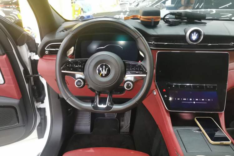 Used Maserati Grecale 2023 2.0T GT Steering Wheel