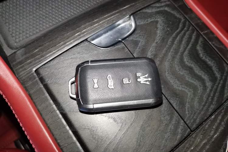 Used Maserati Grecale 2023 2.0T GT Vehicle Key