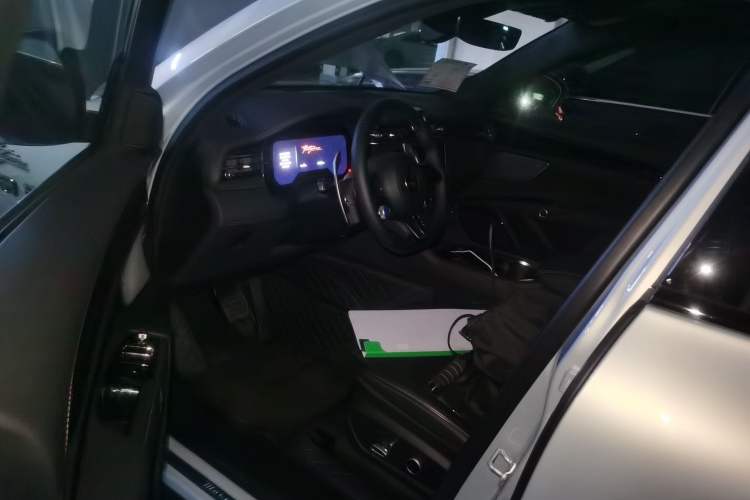 Used Maserati Grecale New Energy 2025 Folgore Driver Seat