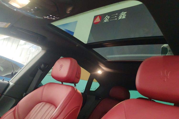 Used Maserati Levante 2021 3.0T Standard Edition Interior 4