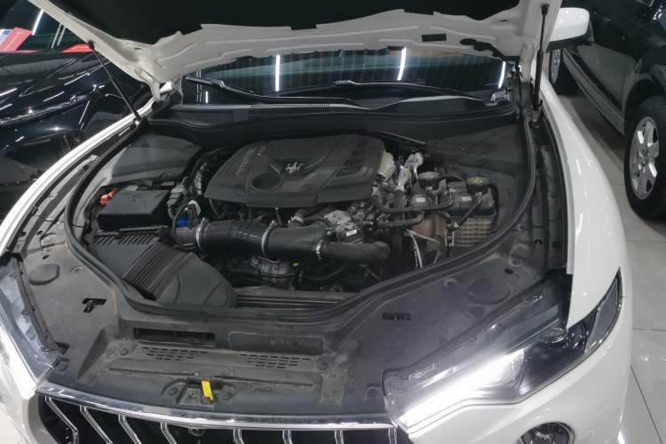 Used Maserati Levante 2022 2.0T GT Sharp Edition Engine Bay