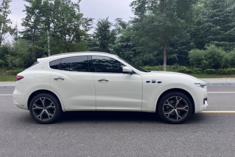 Used Maserati Levante 2022 2.0T GT Sharp Edition Exterior 4