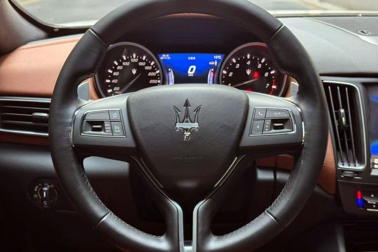 Used Maserati Levante 2018 3.0T Sport Edition Interior 2