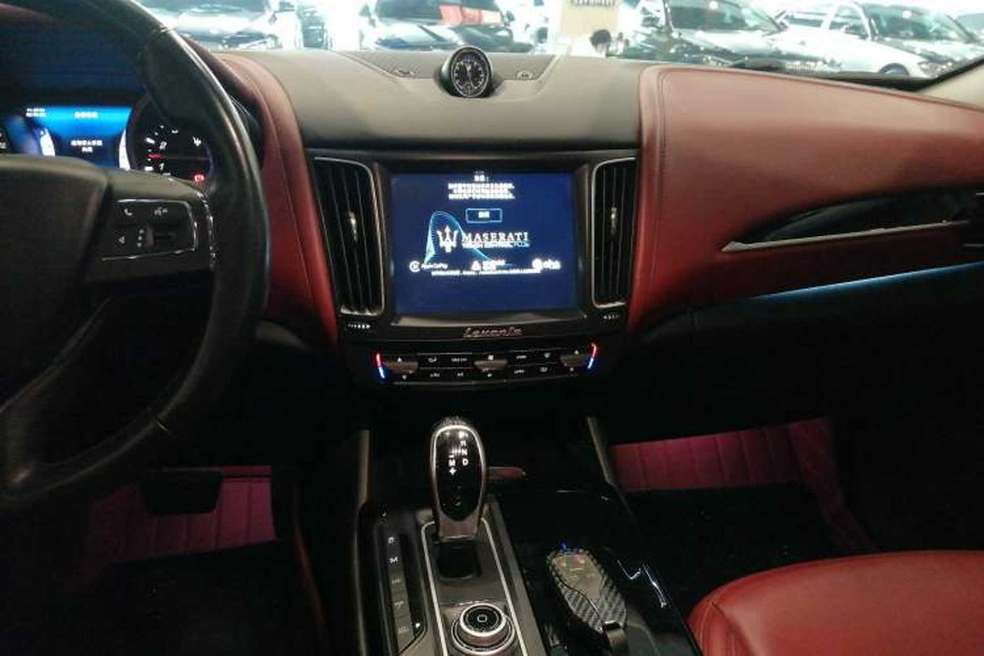 Used Maserati Levante 2016 3.0T Standard Edition Audio And AC Panel