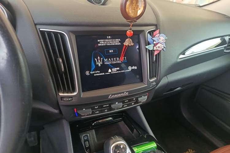 Used Maserati Levante 2016 3.0T Standard Edition Audio And AC Panel