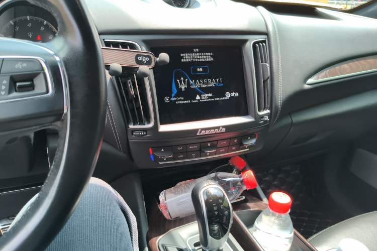 Used Maserati Levante 2016 3.0T Standard Edition Audio And AC Panel