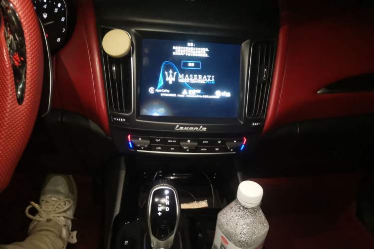 Used Maserati Levante 2016 3.0T Standard Edition Audio And AC Panel