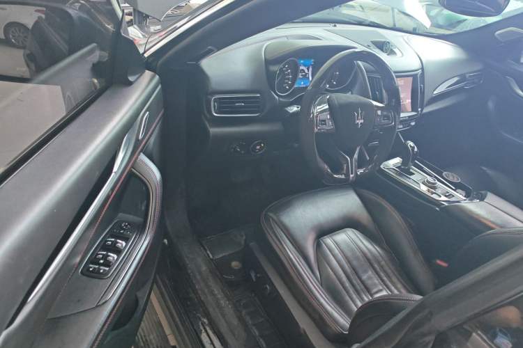 Used Maserati Levante  Driver Seat