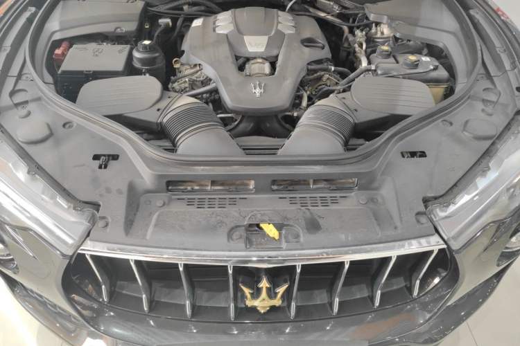 Used Maserati Levante 2016 3.0T Standard Edition Engine Bay