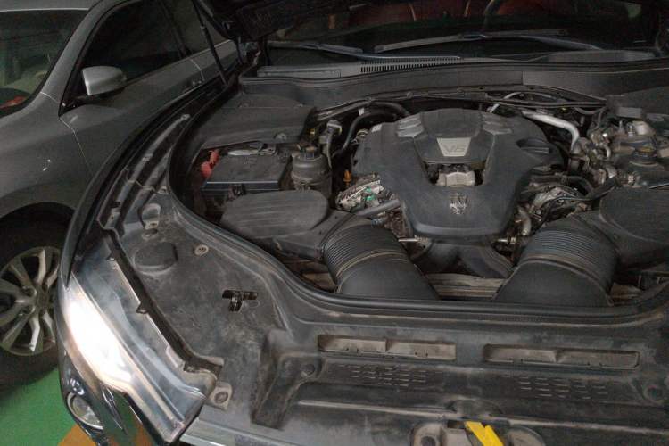 Used Maserati Levante 2016 3.0T Standard Edition Engine Bay Right