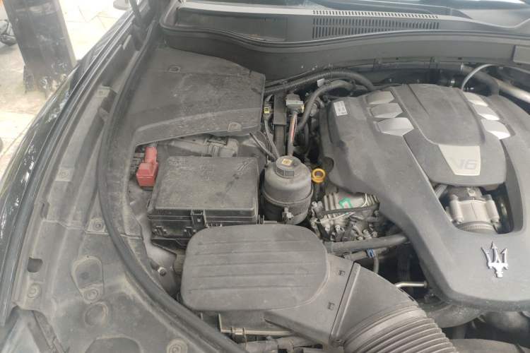 Used Maserati Levante 2016 3.0T Standard Edition Engine Bay Right