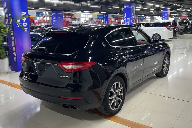 Used Maserati Levante 2016 3.0T Standard Edition Exterior 3