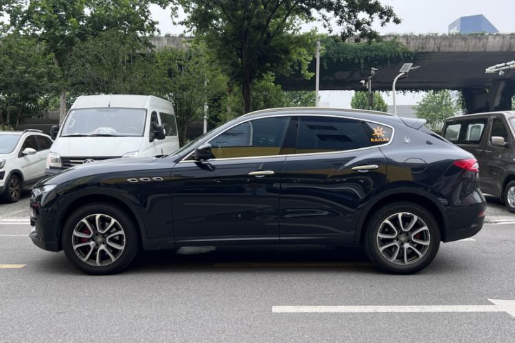 Used Maserati Levante 2016 3.0T Standard Edition Exterior 3
