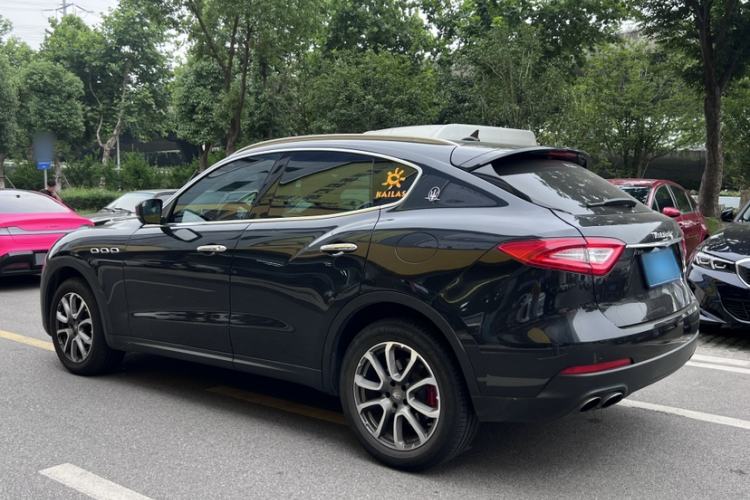 Used Maserati Levante 2016 3.0T Standard Edition Exterior 4
