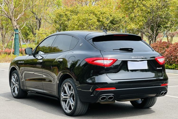 Used Maserati Levante 2016 3.0T Standard Edition Exterior 5