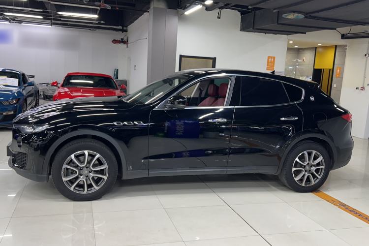 Used Maserati Levante 2016 3.0T Standard Edition Exterior 5