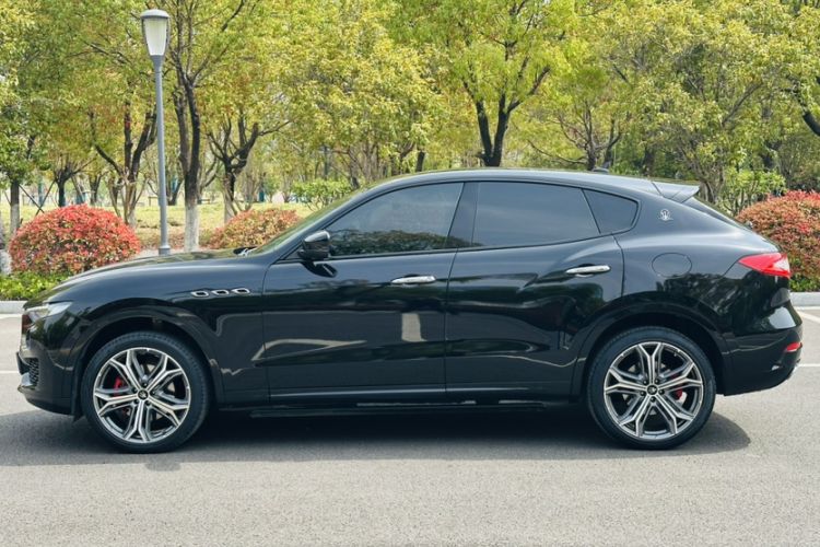 Used Maserati Levante 2016 3.0T Standard Edition Exterior 7