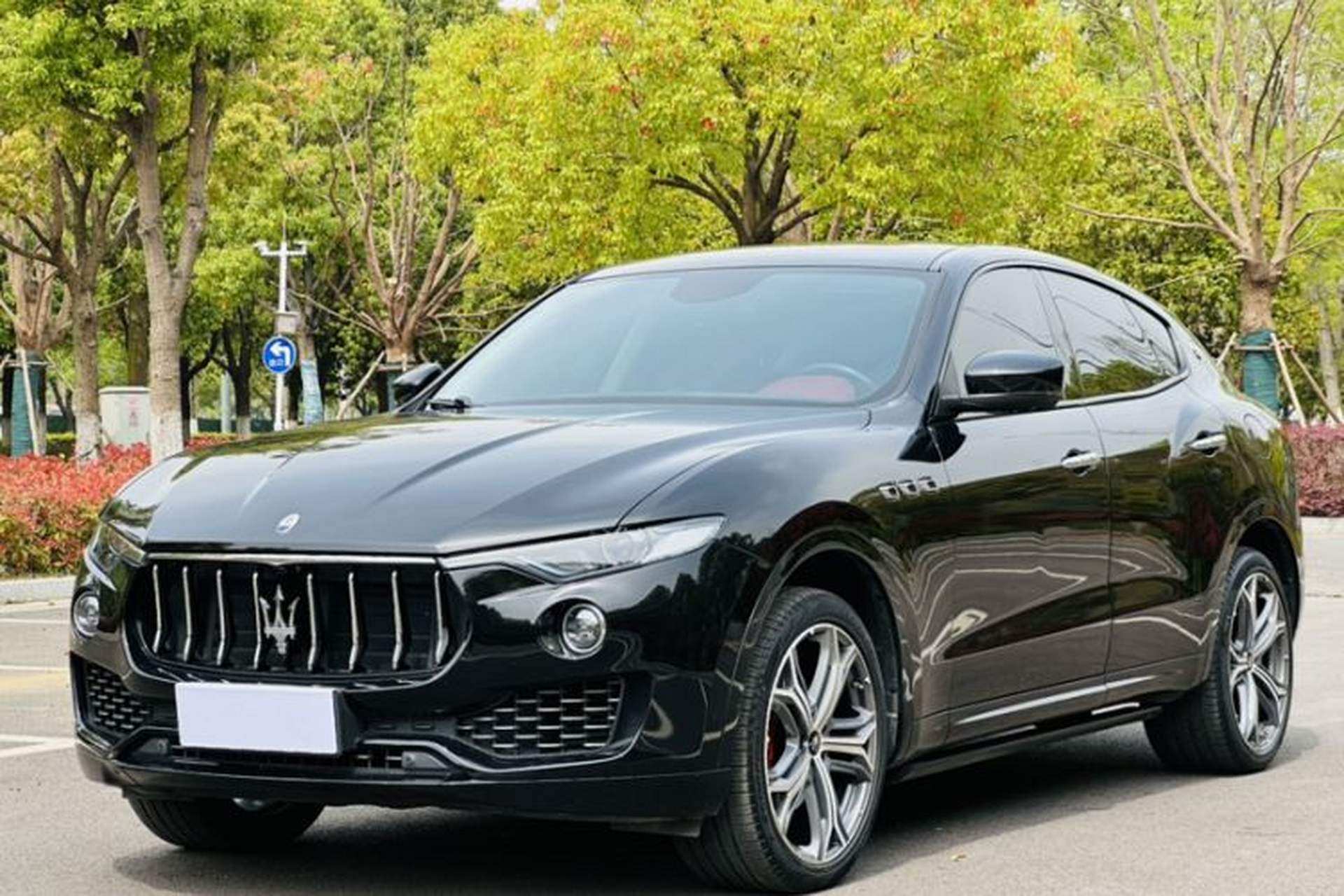 Used Maserati Levante 2016 3.0T Standard Edition Front Left 45 Deg