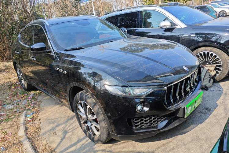 Used Maserati Levante 2016 3.0T Standard Edition Front Right 45 Deg
