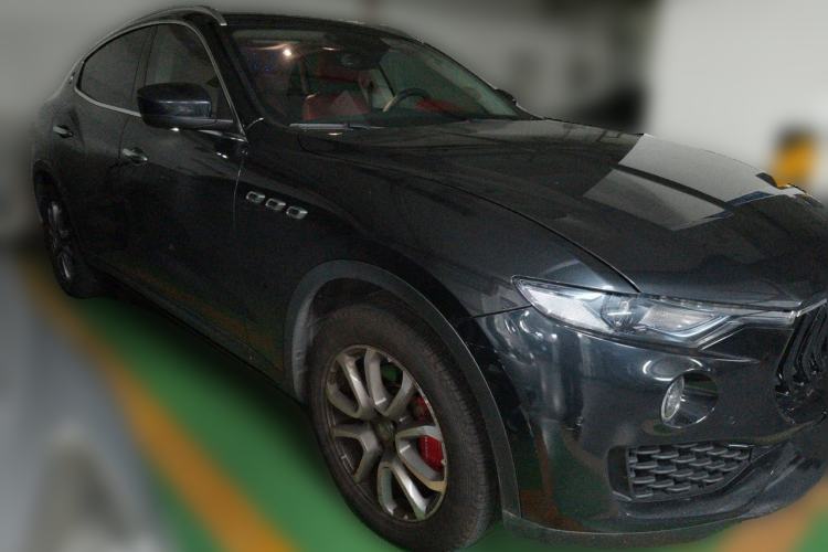 Used Maserati Levante 2016 3.0T Standard Edition Front Right 45 Deg